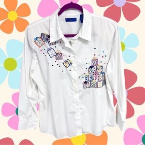 Vintage Karen Scott Sport rainbow birthday presents white button up